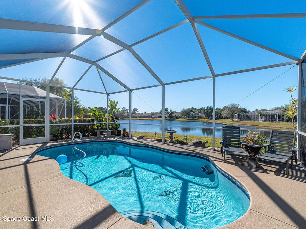 426 Gardendale Circle, Palm Bay, FL 32909