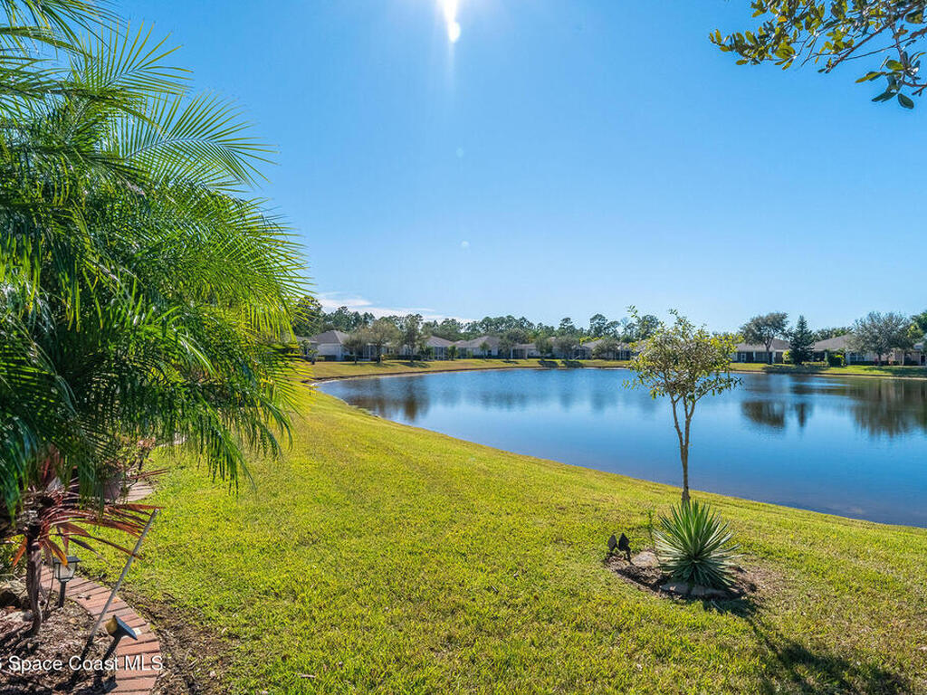 426 Gardendale Circle, Palm Bay, FL 32909