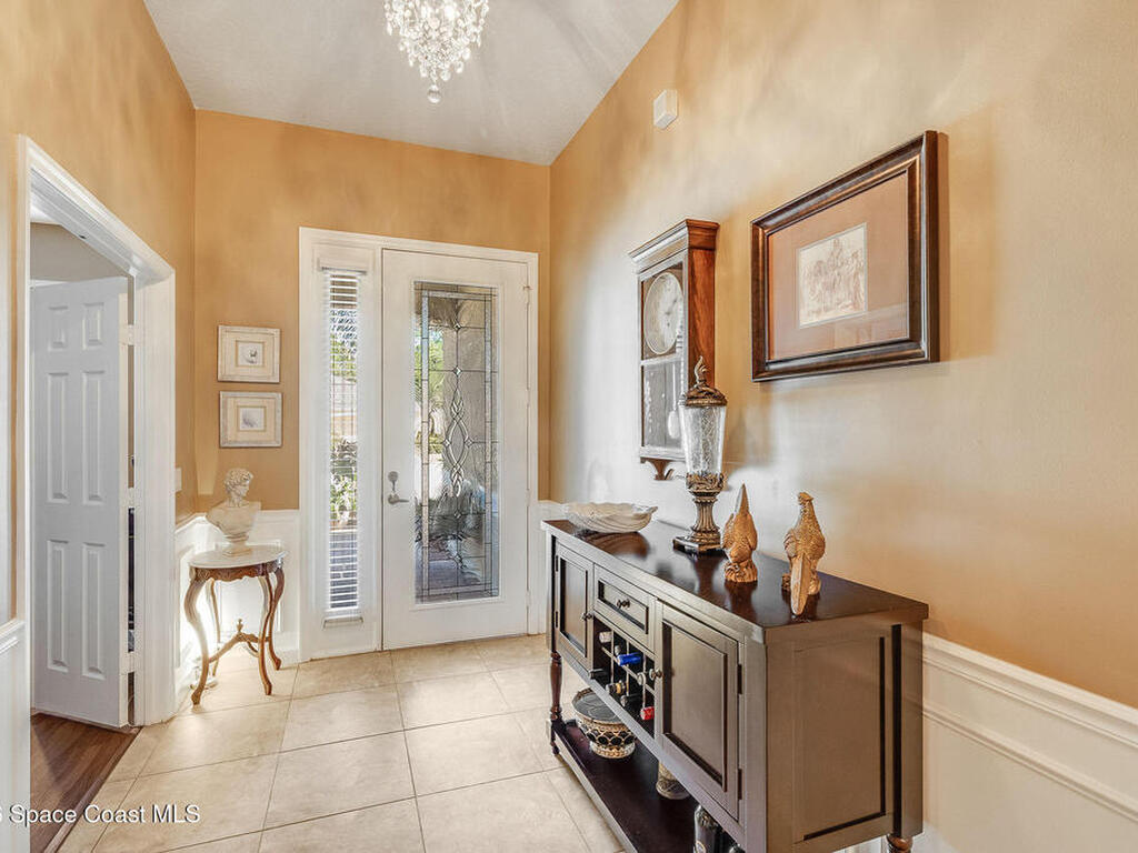 426 Gardendale Circle, Palm Bay, FL 32909