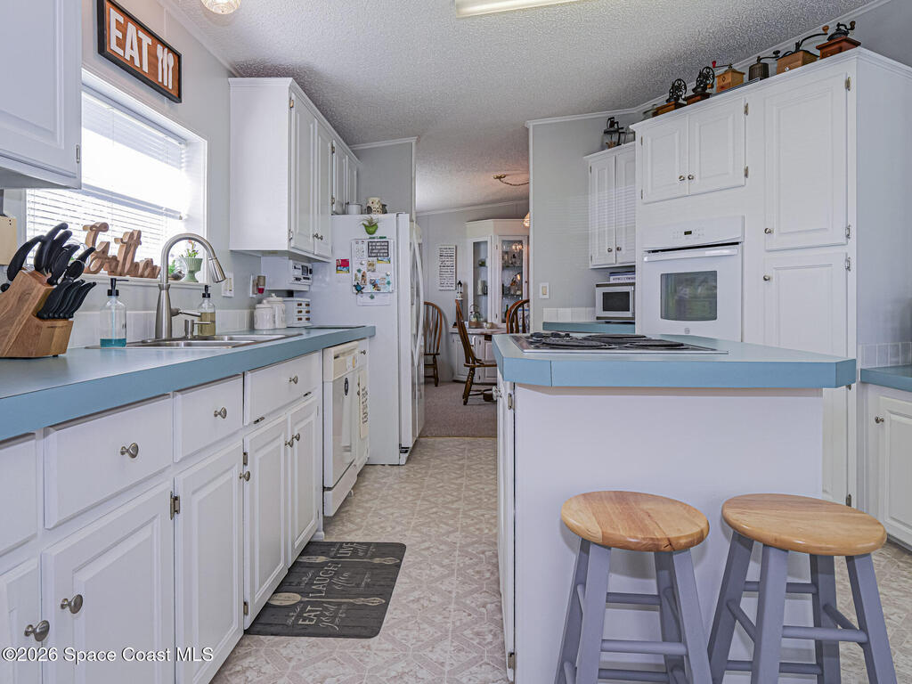 7648 Kyak Court, Micco, FL 32976