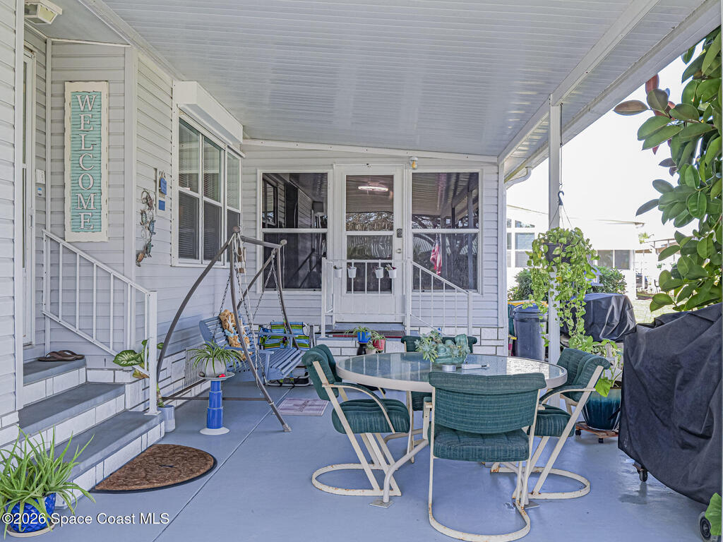 7648 Kyak Court, Micco, FL 32976