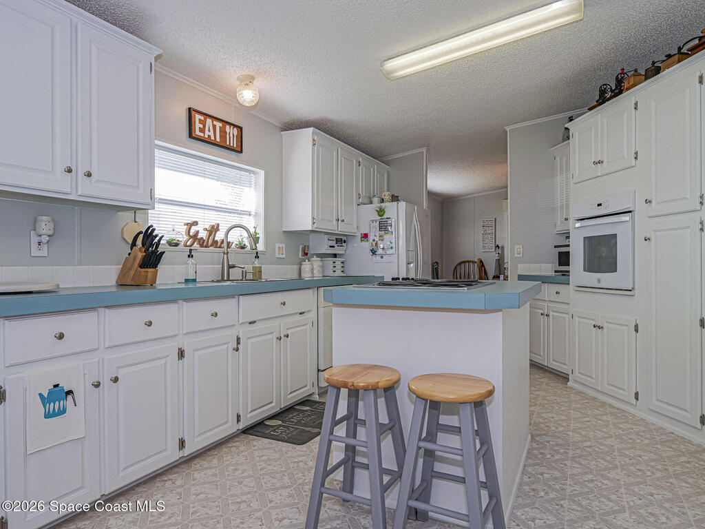 7648 Kyak Court, Micco, FL 32976