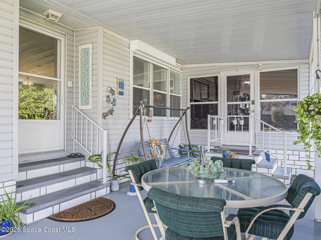 7648 Kyak Court, Micco, FL 32976