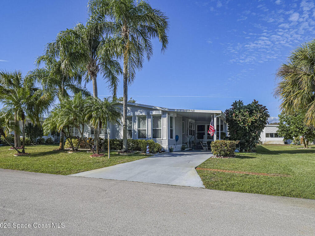 7648 Kyak Court, Micco, FL 32976