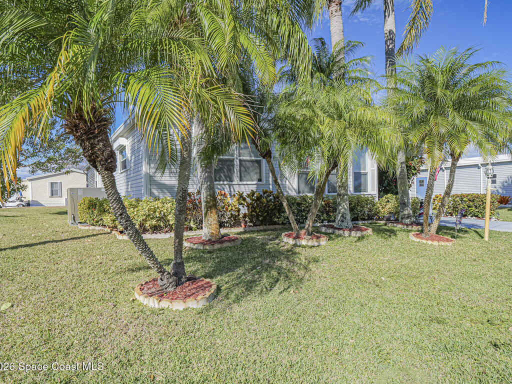 7648 Kyak Court, Micco, FL 32976