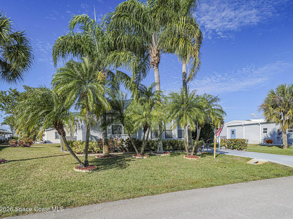 7648 Kyak Court, Micco, FL 32976