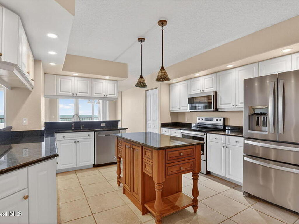 2065 Jimmy Buffett Mem Highway, Indian Harbour Beach, FL 32937