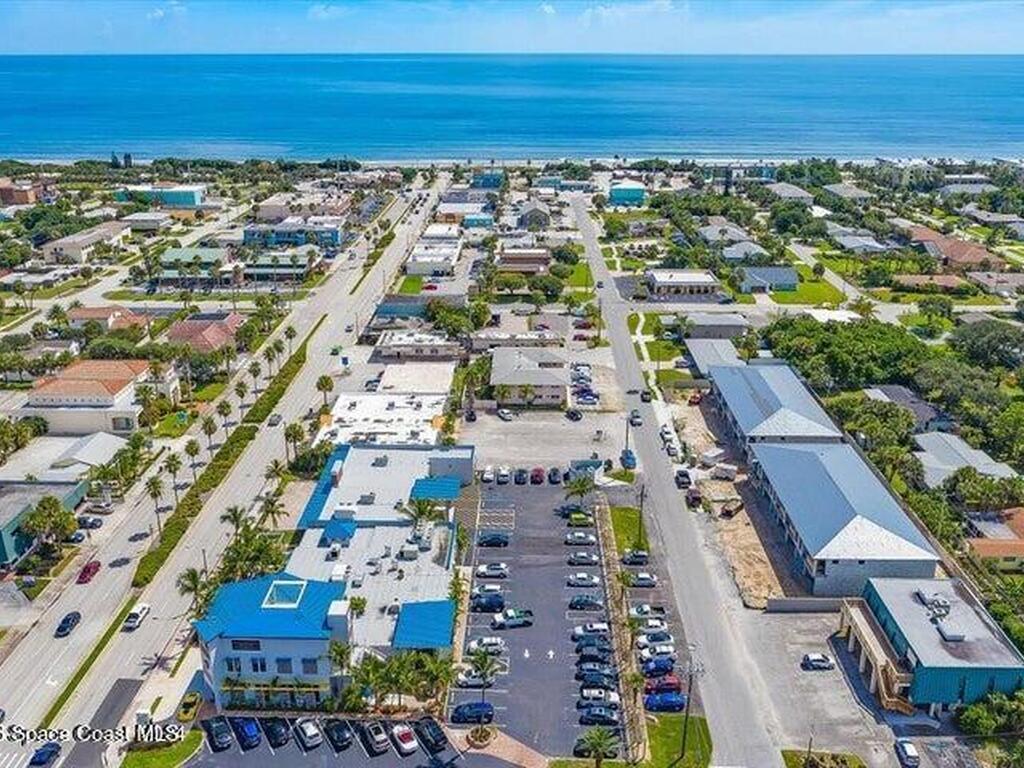 315 12th Terrace, Indialantic, FL 32903