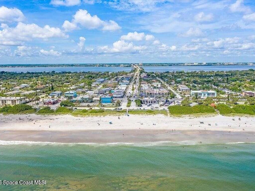 315 12th Terrace, Indialantic, FL 32903