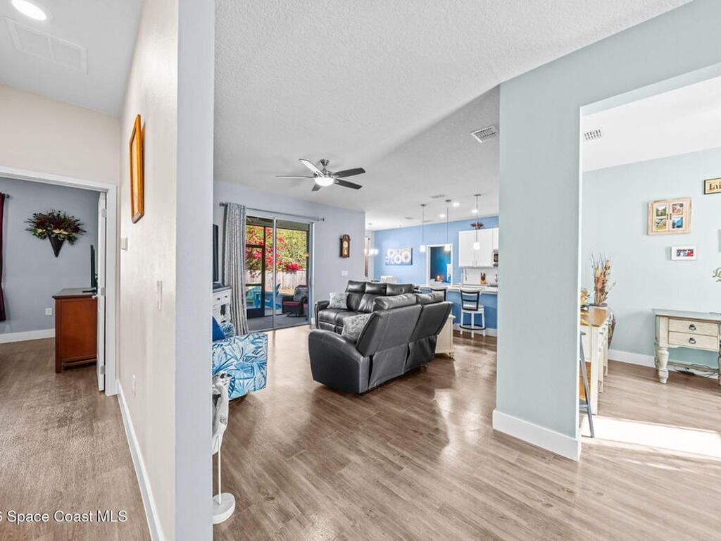 553 Rembrandt Street, Palm Bay, FL 32909