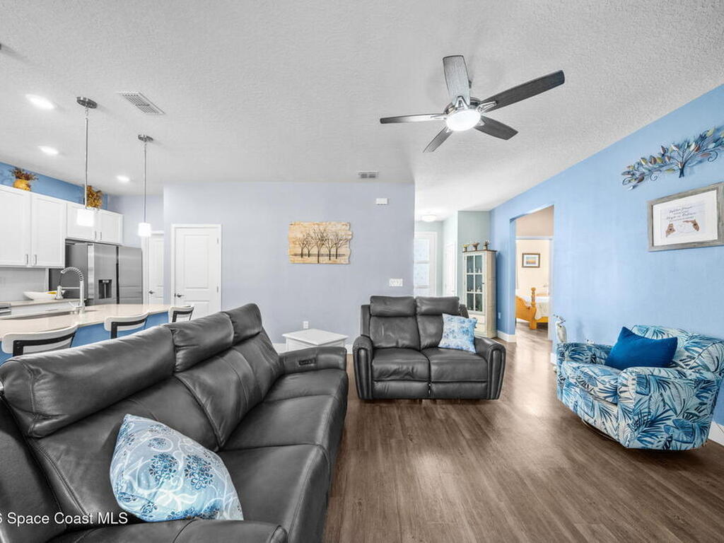 553 Rembrandt Street, Palm Bay, FL 32909