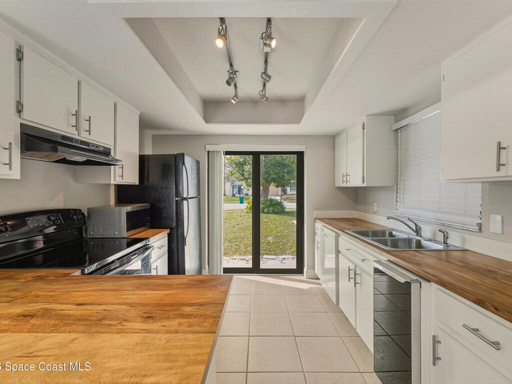 3447 Sandpiper Court, Melbourne, FL 32935