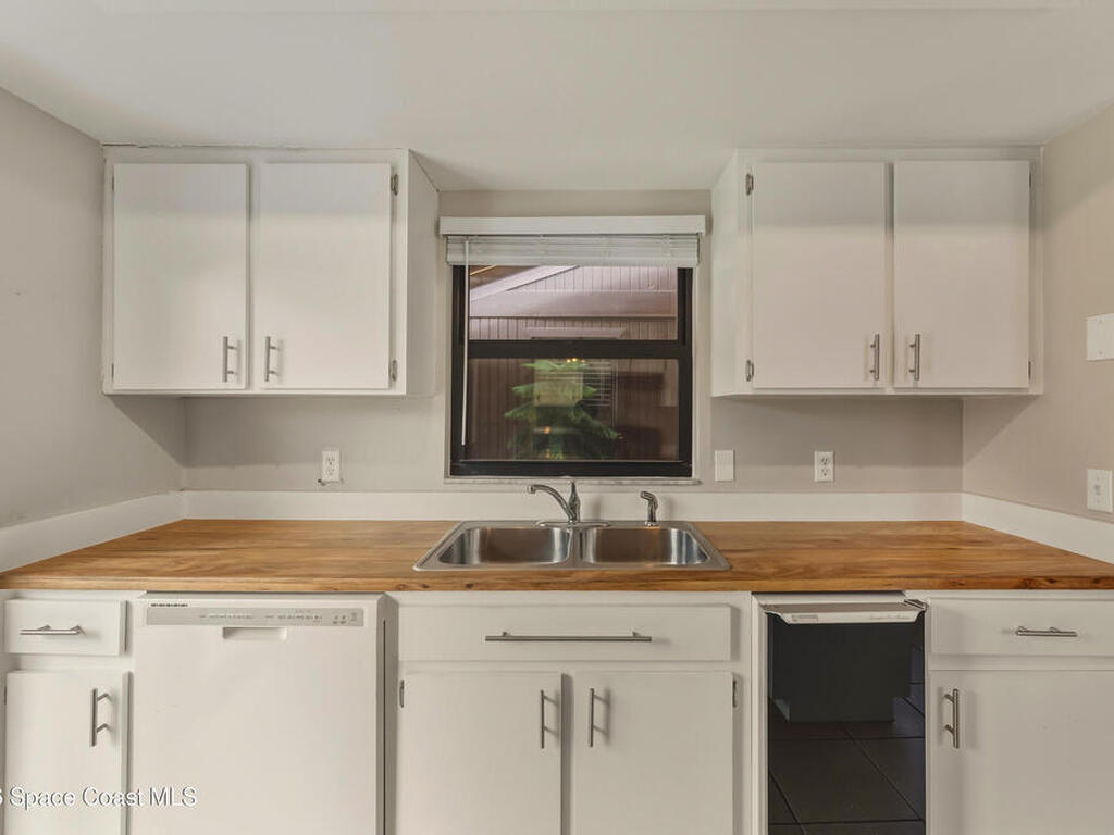 3447 Sandpiper Court, Melbourne, FL 32935