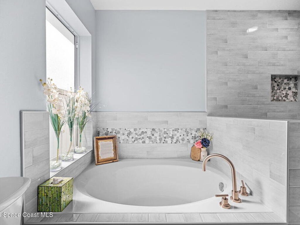 5760 Peacock Court, Titusville, FL 32780