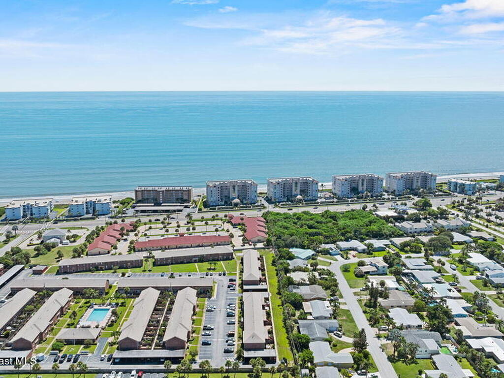 913 S Colonial Court, Indian Harbour Beach, FL 32937