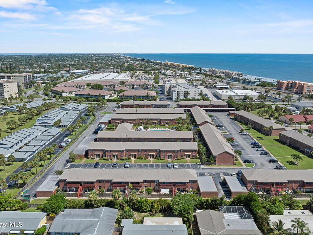 913 S Colonial Court, Indian Harbour Beach, FL 32937