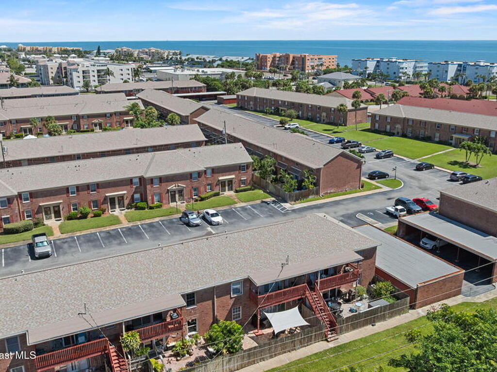 913 S Colonial Court, Indian Harbour Beach, FL 32937