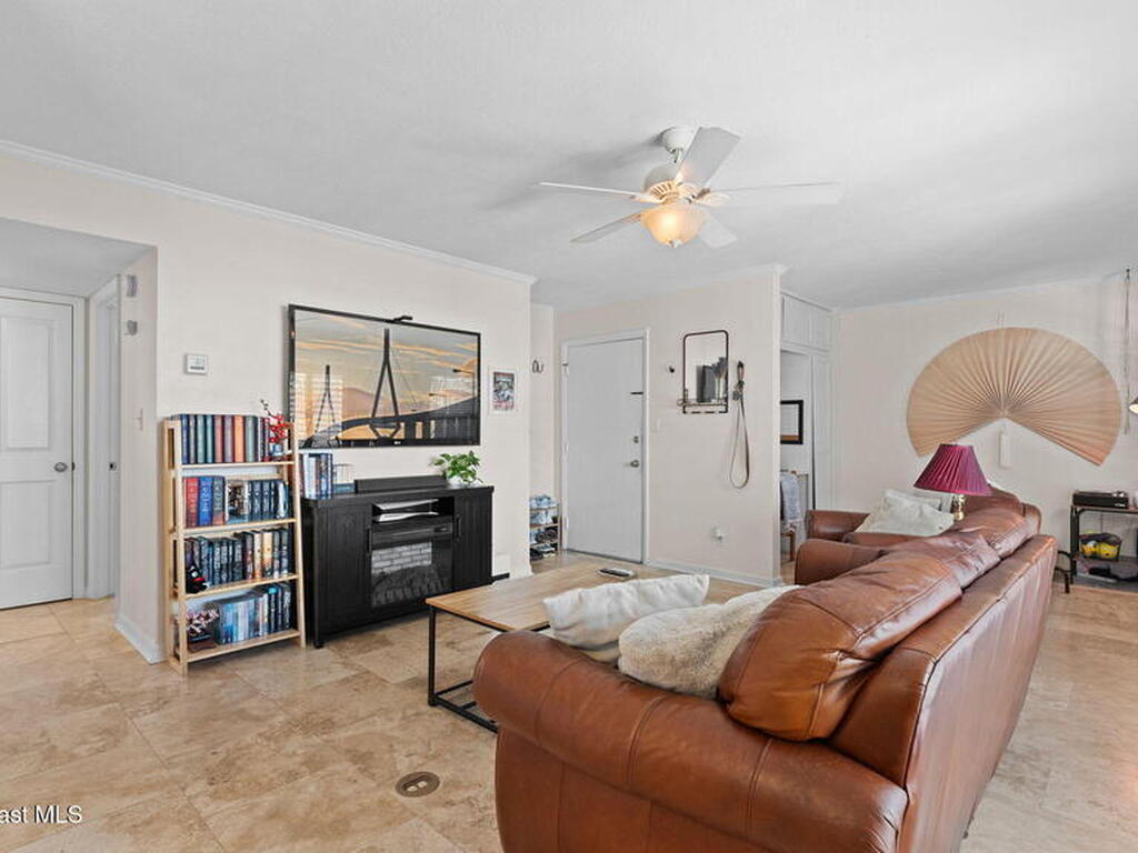 913 S Colonial Court, Indian Harbour Beach, FL 32937