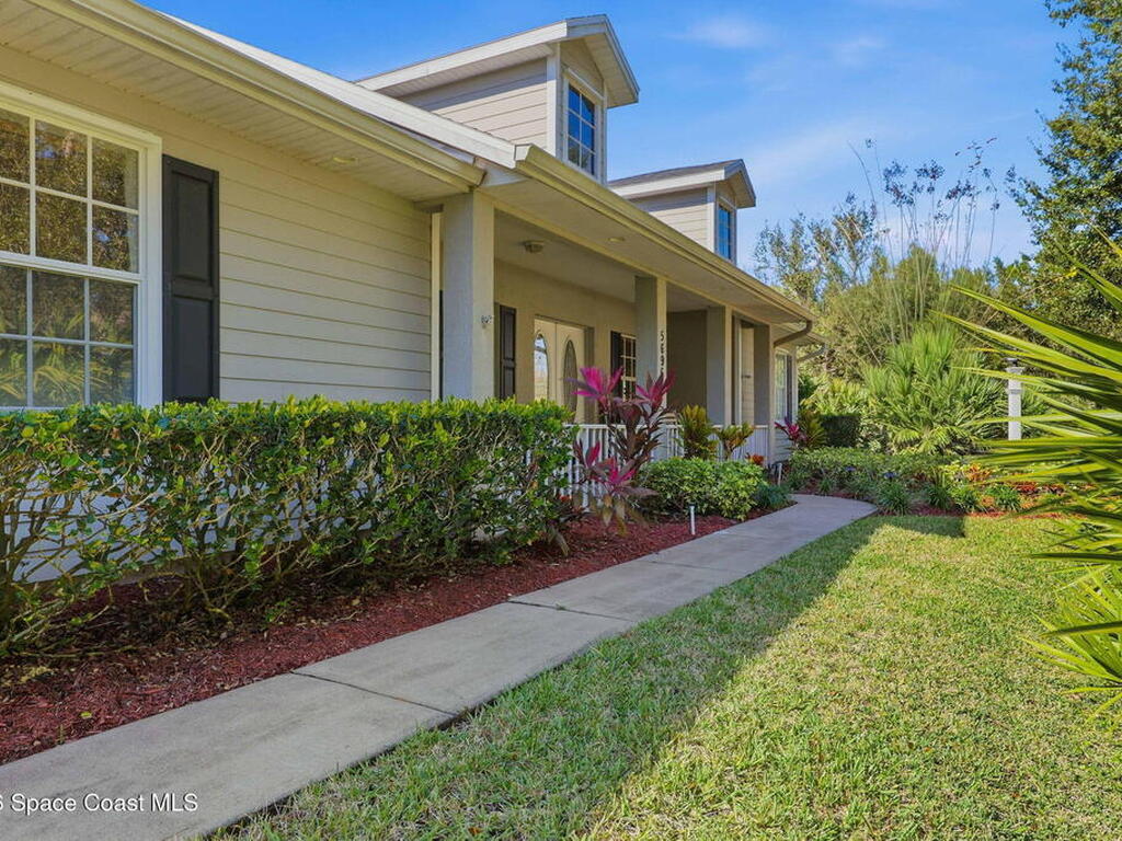 5696 Cypress Creek Drive, Grant, FL 32949