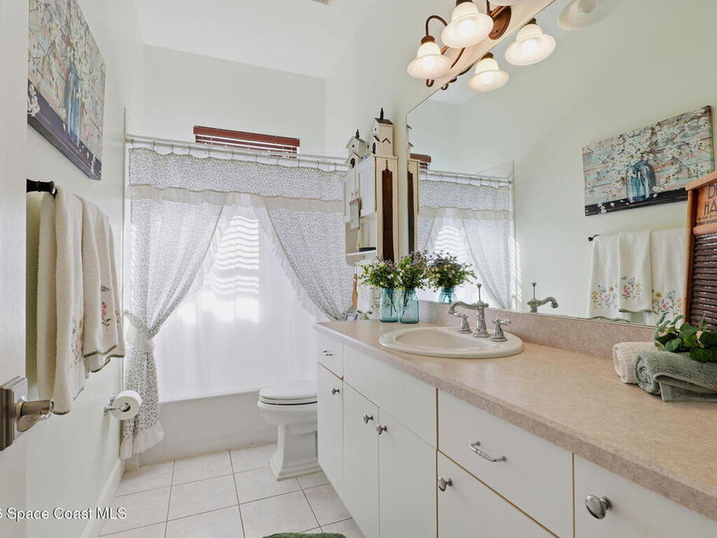 5696 Cypress Creek Drive, Grant, FL 32949