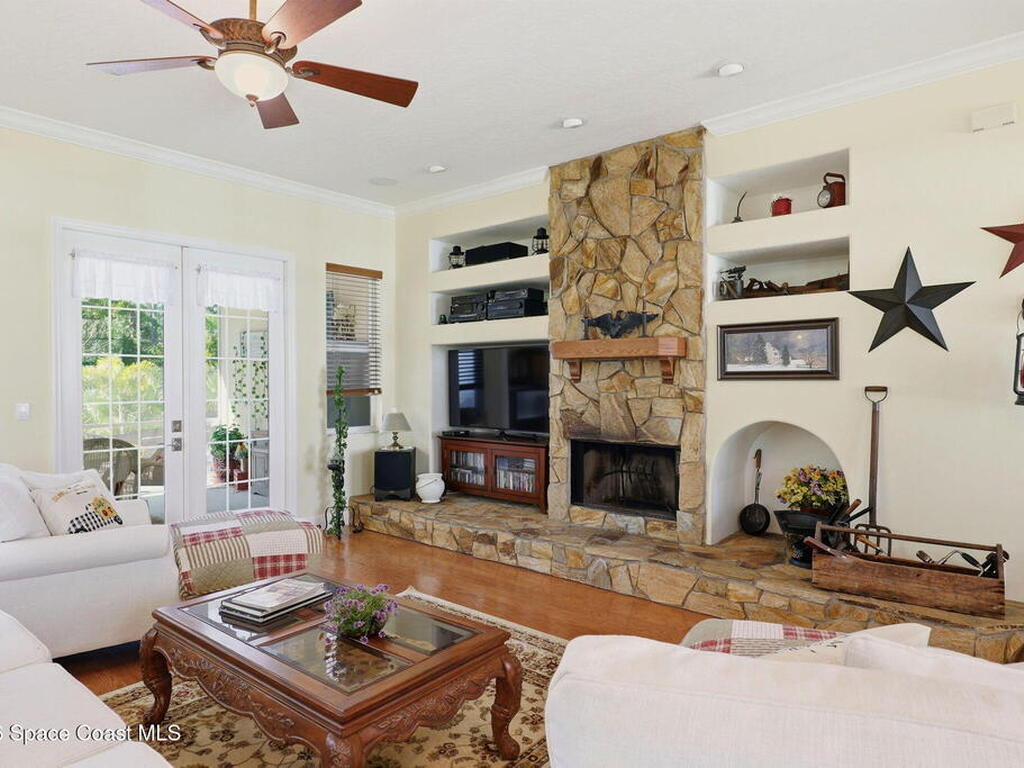 5696 Cypress Creek Drive, Grant, FL 32949