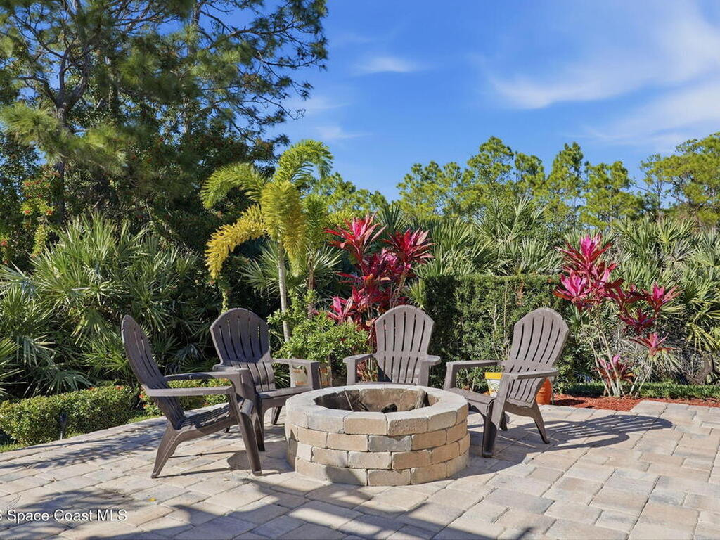 5696 Cypress Creek Drive, Grant, FL 32949