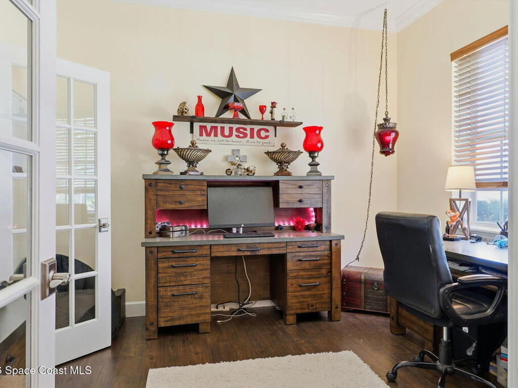 5696 Cypress Creek Drive, Grant, FL 32949