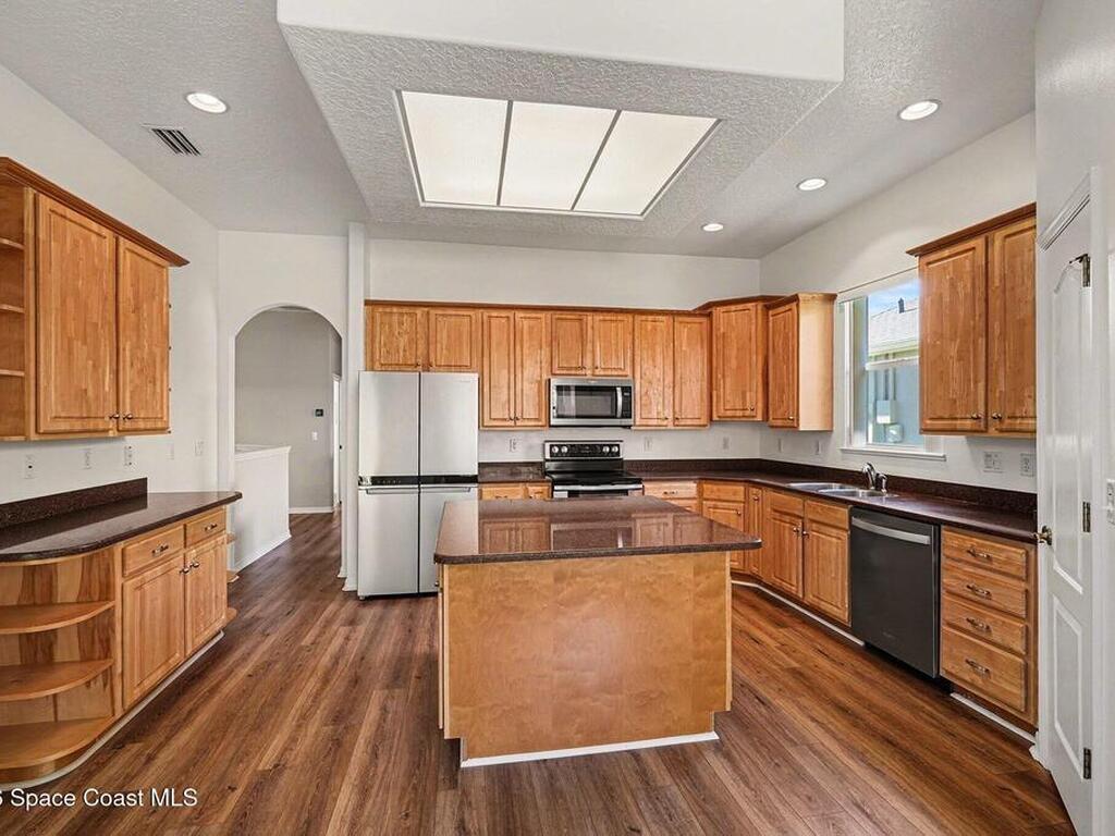 6031 Herons Landing Drive, Rockledge, FL 32955