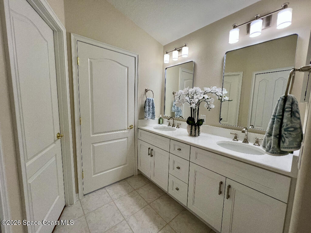 1471 Lago Mar Drive, Melbourne, FL 32940