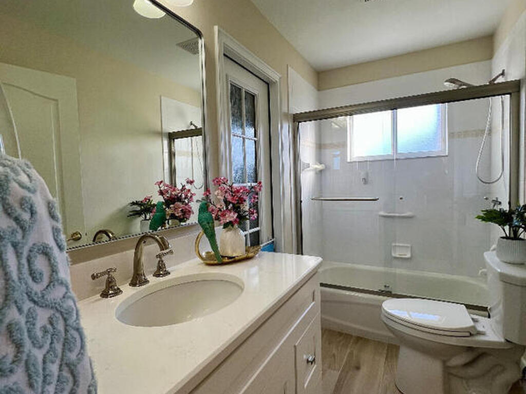 1471 Lago Mar Drive, Melbourne, FL 32940