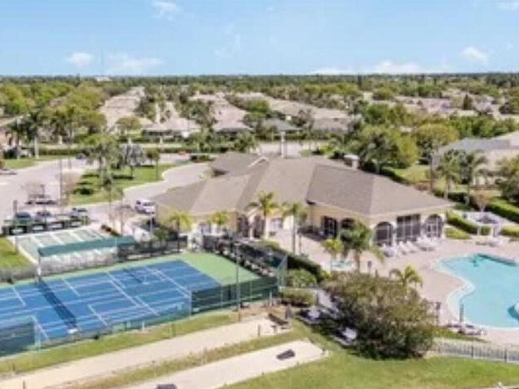 1471 Lago Mar Drive, Melbourne, FL 32940