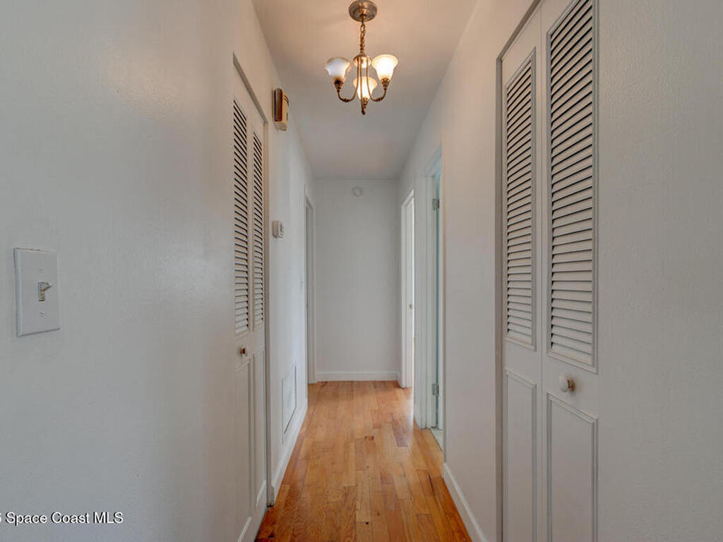 922 Locust Street, New Smyrna Beach, FL 32169