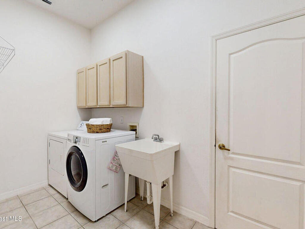 2703 Barrow Drive, Merritt Island, FL 32952