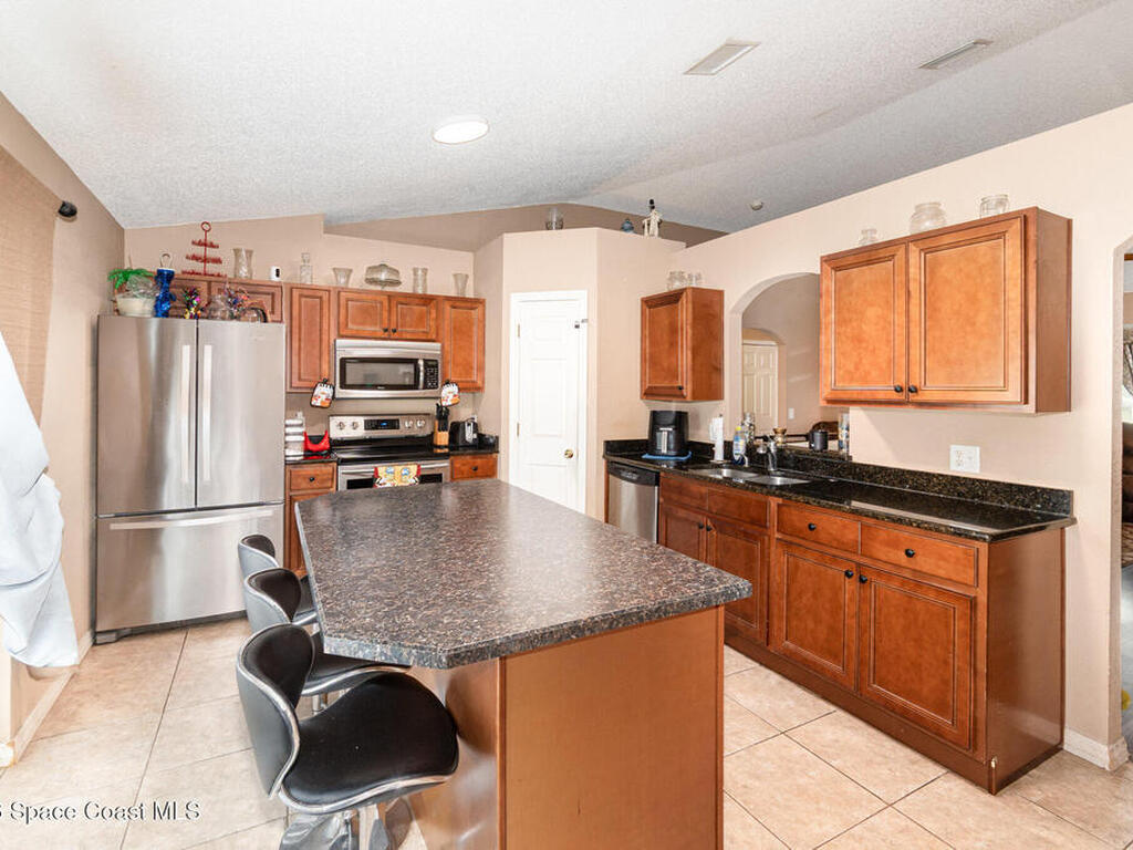 2830 Gramercy Drive, Deltona, FL 32738