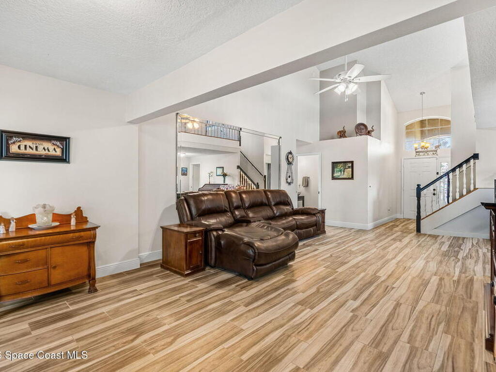 2899 Pebble Creek Street, Melbourne, FL 32935