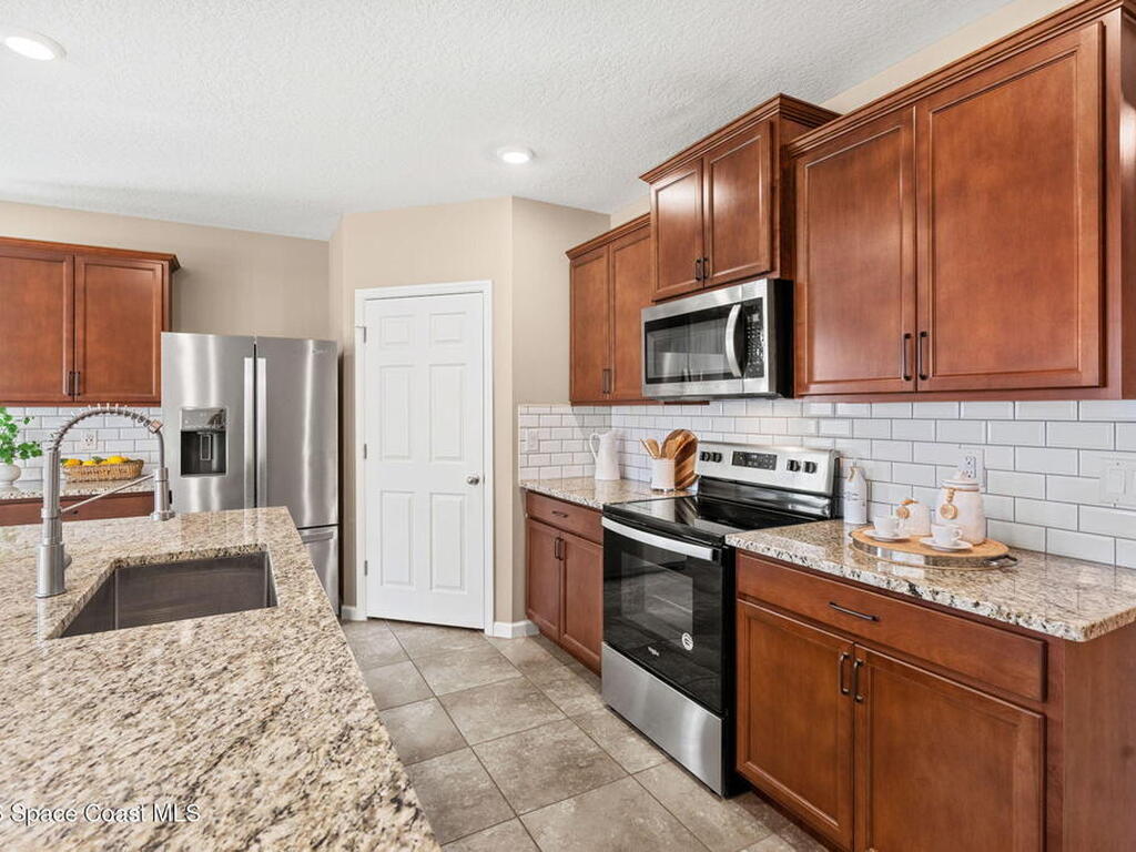 4717 Magenta Isles Drive, Melbourne, FL 32904