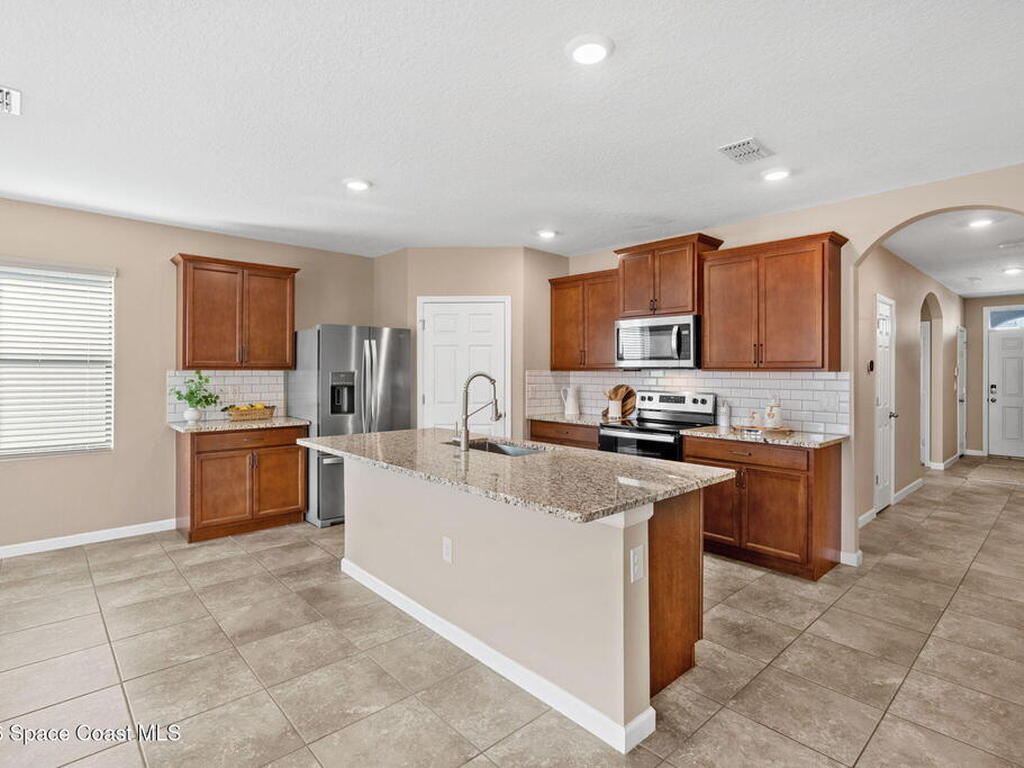 4717 Magenta Isles Drive, Melbourne, FL 32904