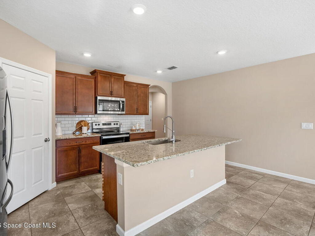 4717 Magenta Isles Drive, Melbourne, FL 32904