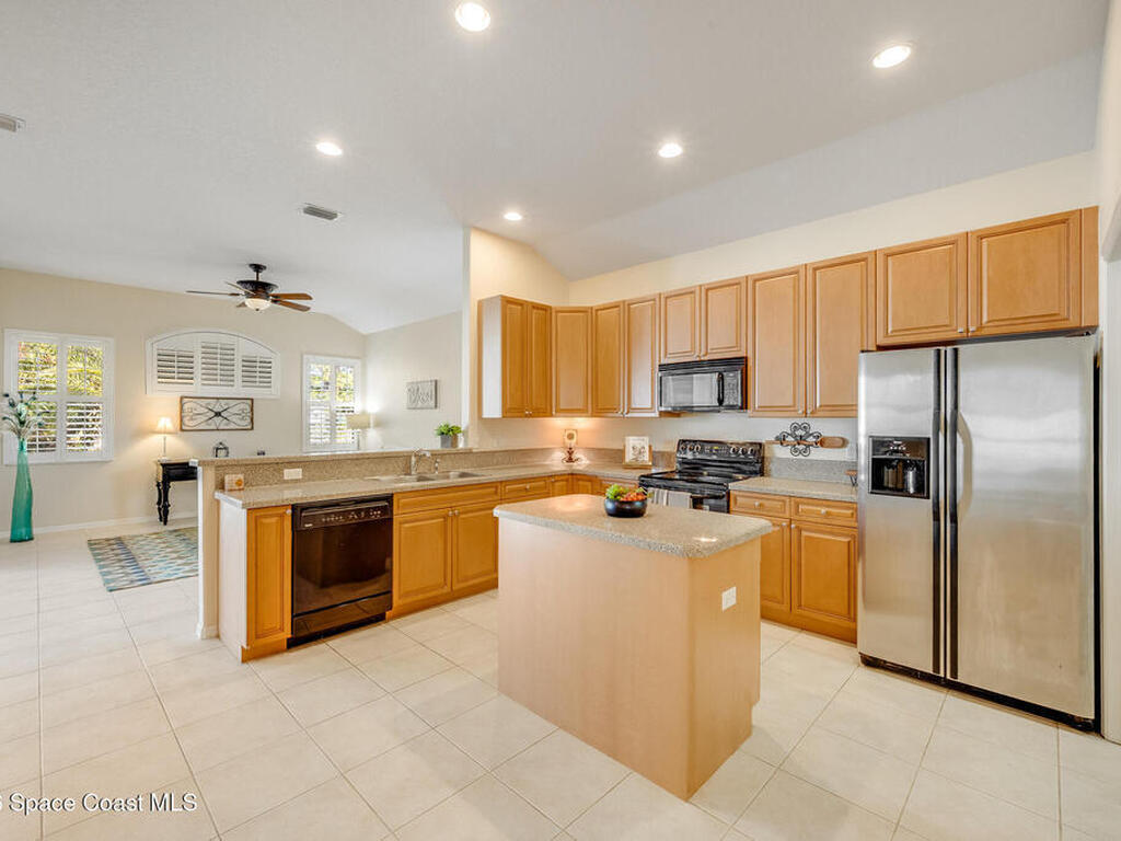 1325 Shoreline Circle, Sebastian, FL 32958