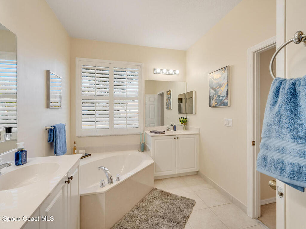 1325 Shoreline Circle, Sebastian, FL 32958