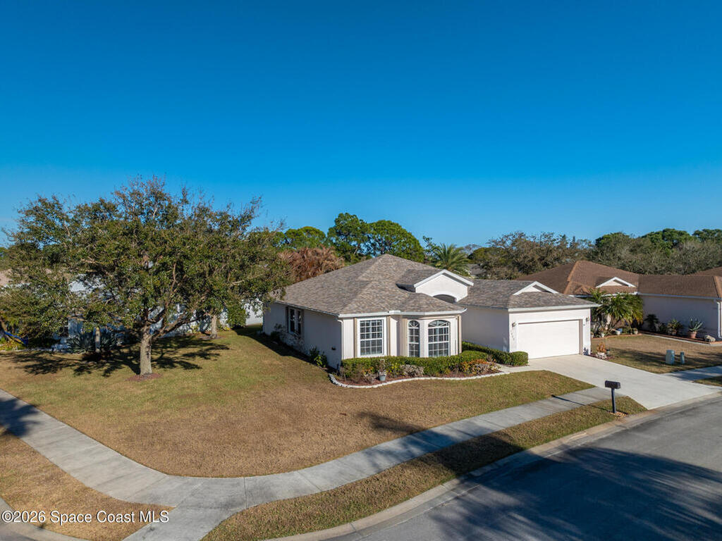 1325 Shoreline Circle, Sebastian, FL 32958