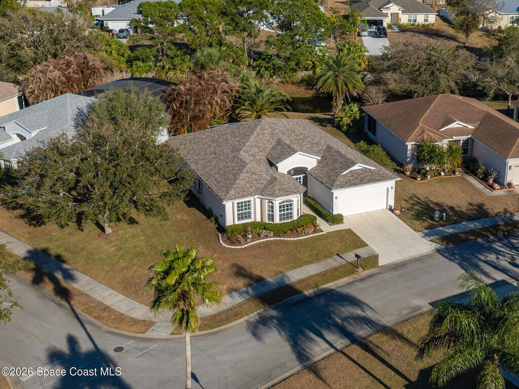 1325 Shoreline Circle, Sebastian, FL 32958
