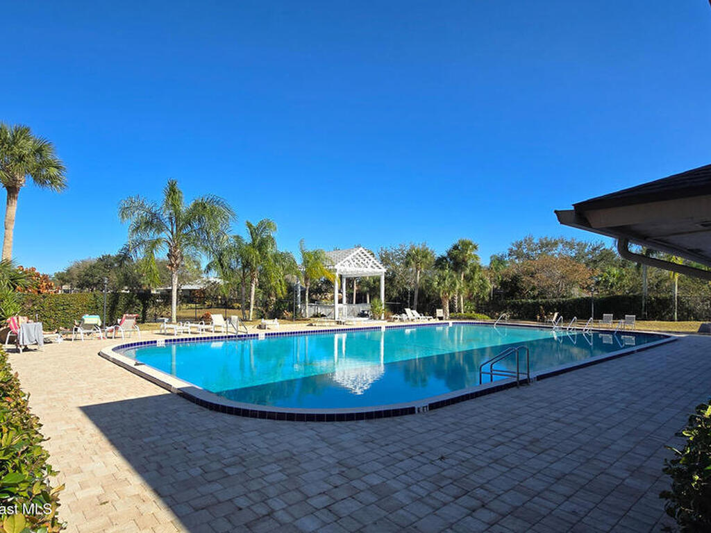 1325 Shoreline Circle, Sebastian, FL 32958