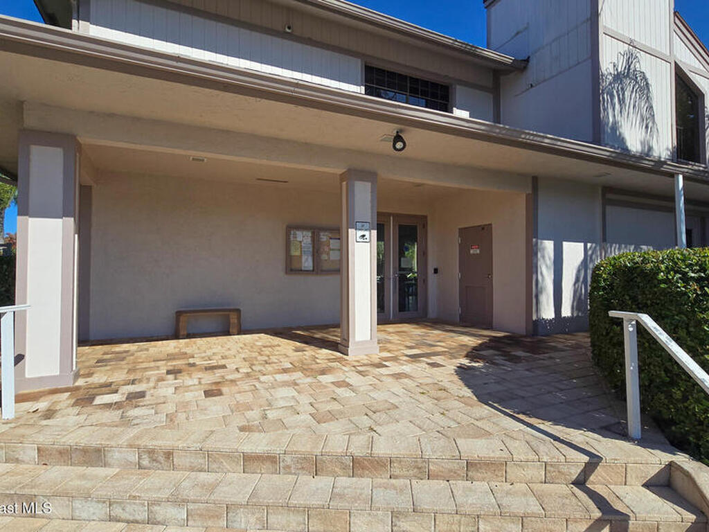 1325 Shoreline Circle, Sebastian, FL 32958