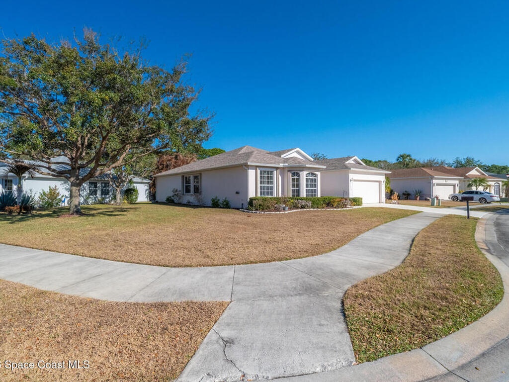 1325 Shoreline Circle, Sebastian, FL 32958