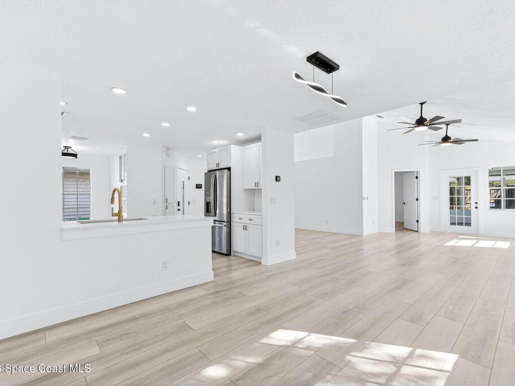 1721 Pine Valley Drive, Melbourne, FL 32935