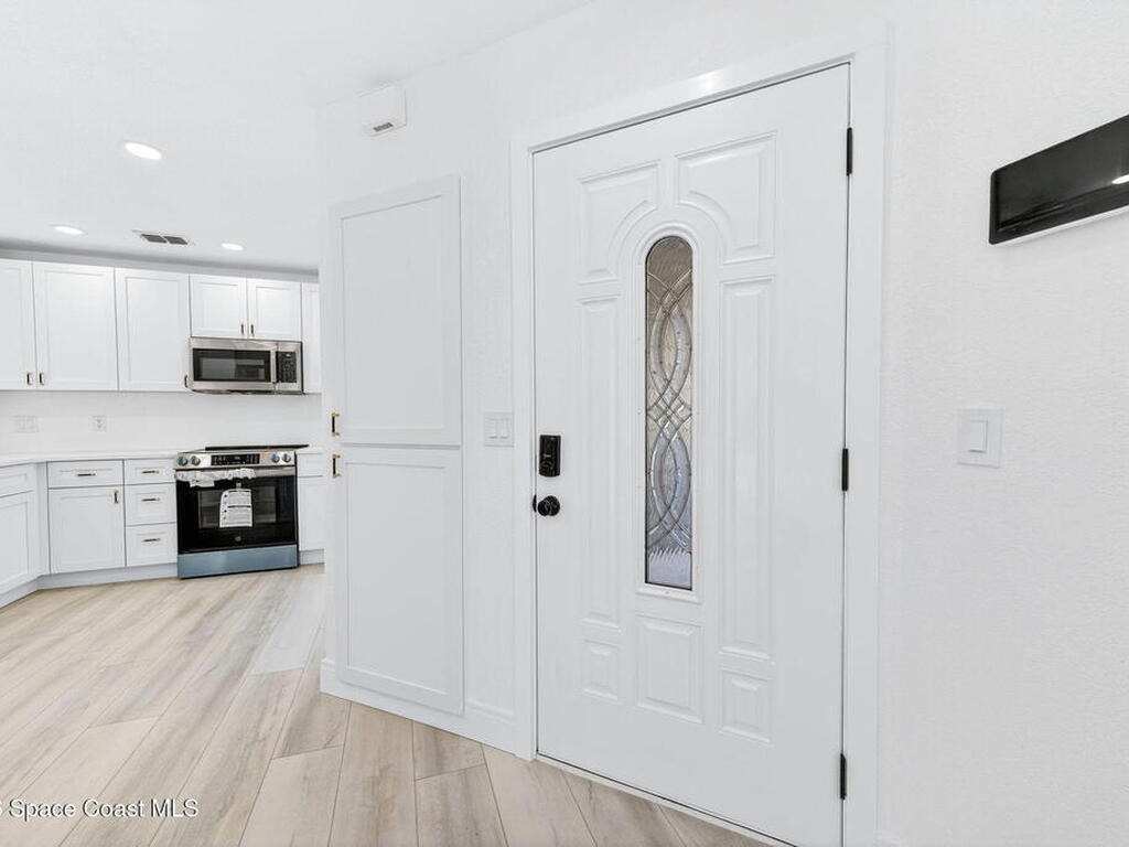 1721 Pine Valley Drive, Melbourne, FL 32935