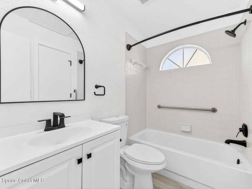 1721 Pine Valley Drive, Melbourne, FL 32935