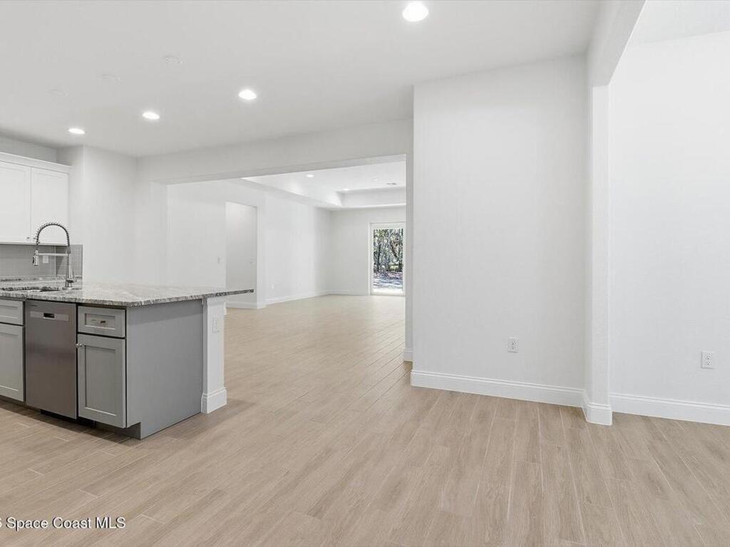 5656 N Oakmont Drive, Beverly Hlls, FL 34465