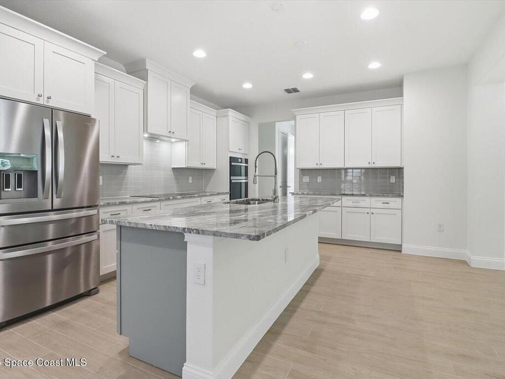 5656 N Oakmont Drive, Beverly Hlls, FL 34465